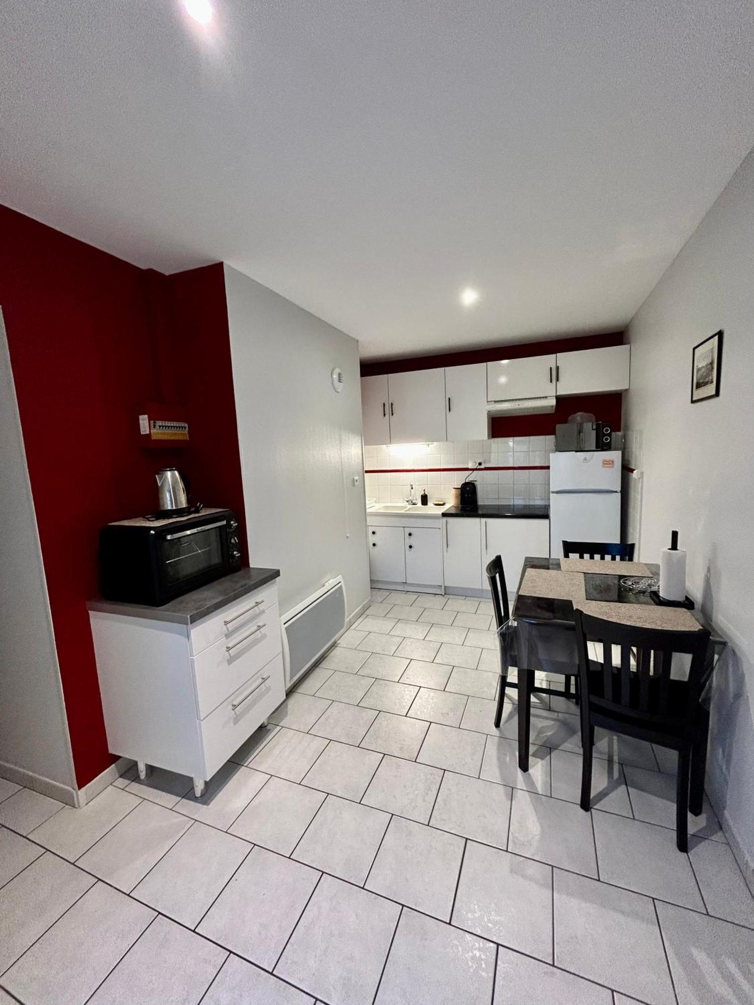 Charmant Studio De 50 M2 Шомон Екстериор снимка